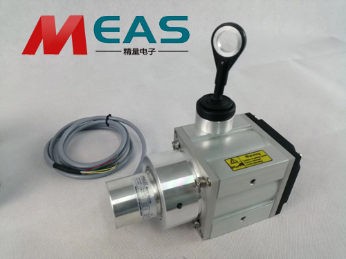 ����λ�ƾ��a����AGV��܇�İl(f��)չڅ��(sh��)