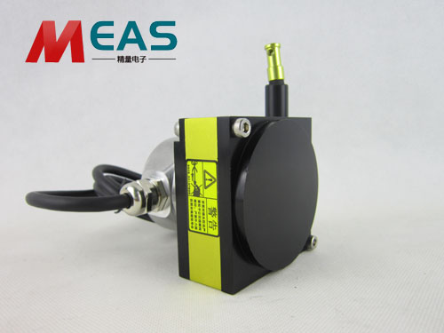 ����λ�ƾ��a�����·�к����c(di��n)���������С��������U��