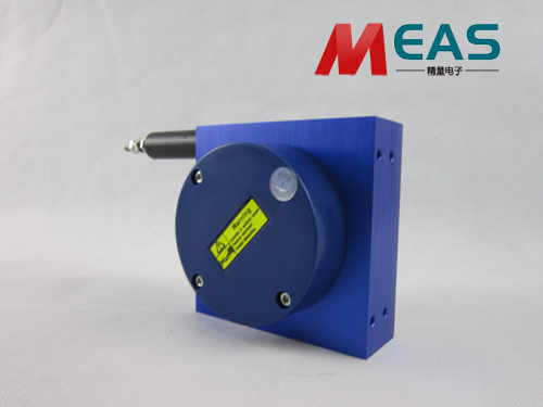 �������λ�ƾ��a�����F(xi��n)���φ��}��С���̴��?gu��)��?