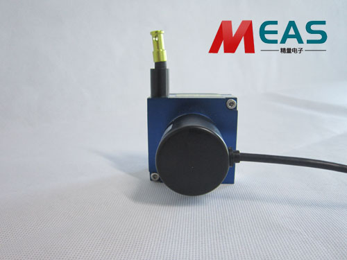 ����λ�ƾ��a����������Һ��ͬ�����ϵ�y�І���