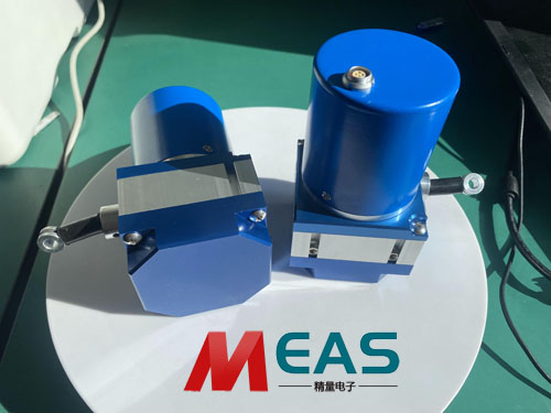 ����λ�ƾ��a����(sh��)�t���d�����_�y(c��)��������